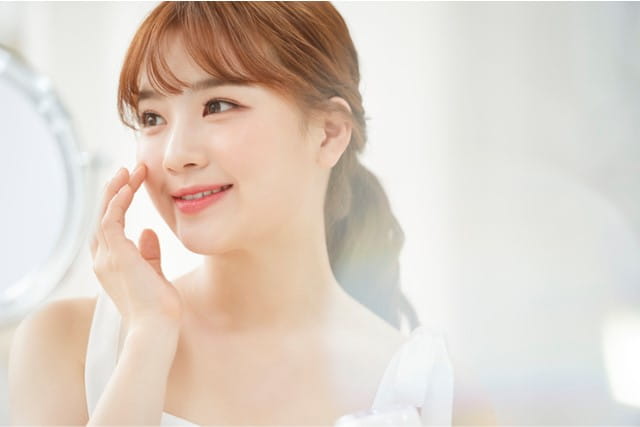 名古屋でダーマペンを探している女性